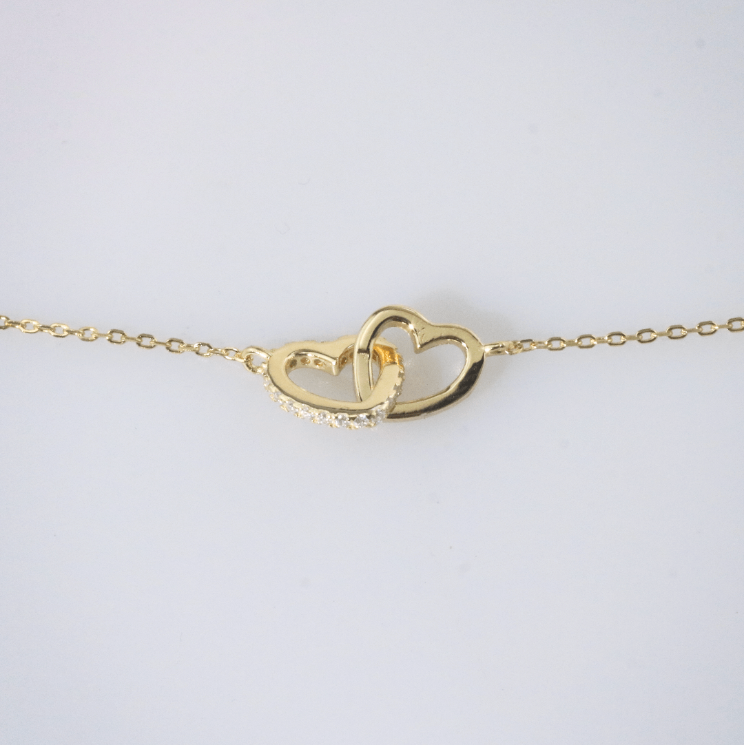 Interlock heart to heart necklace