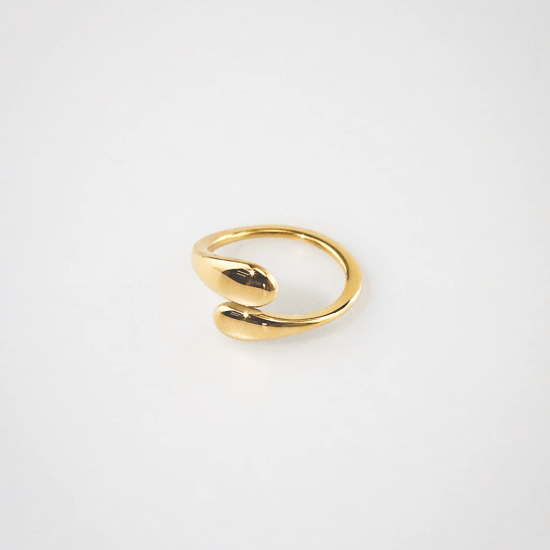 hug ring