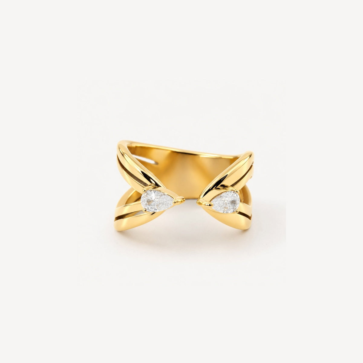 hug ring gold
