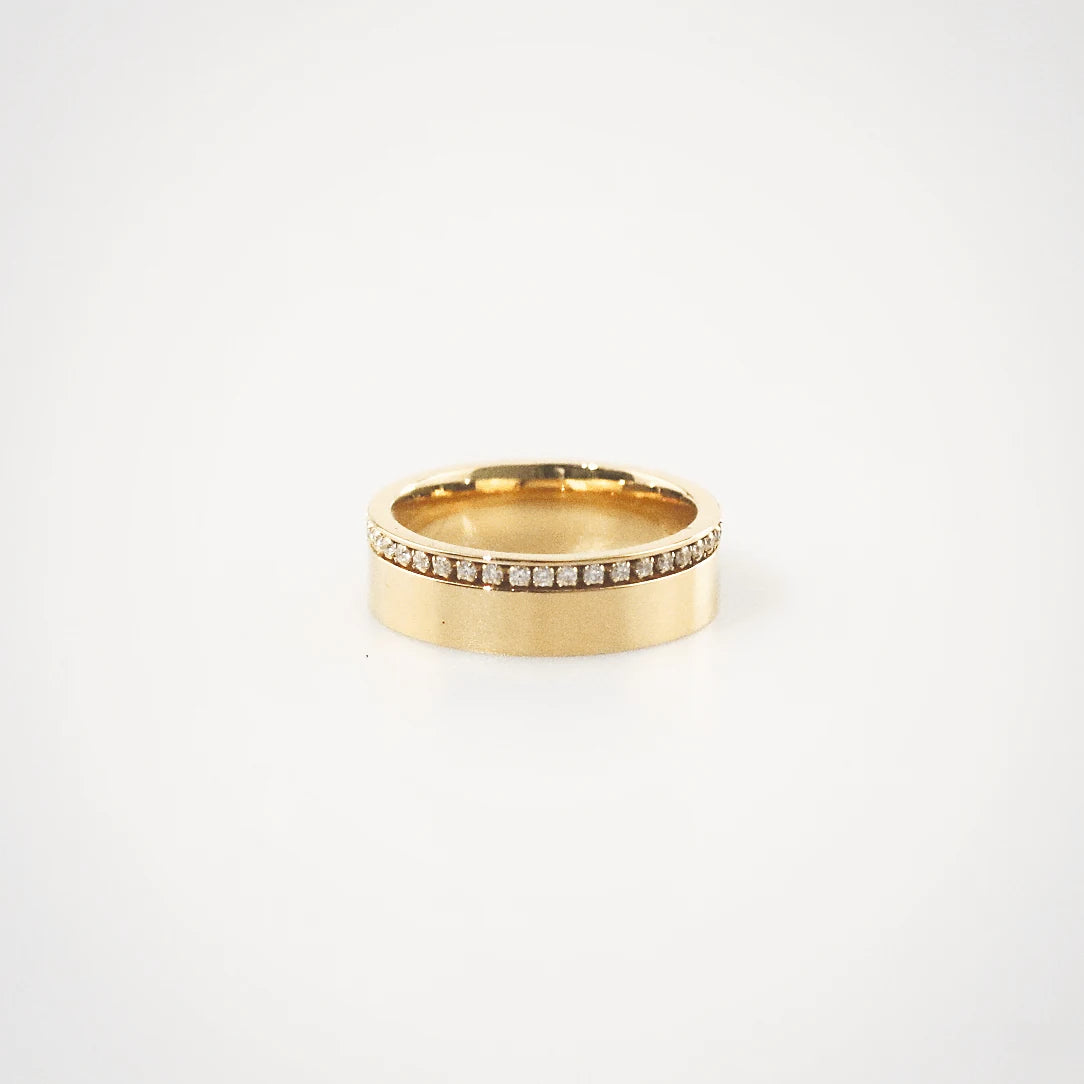 ladies gold bands