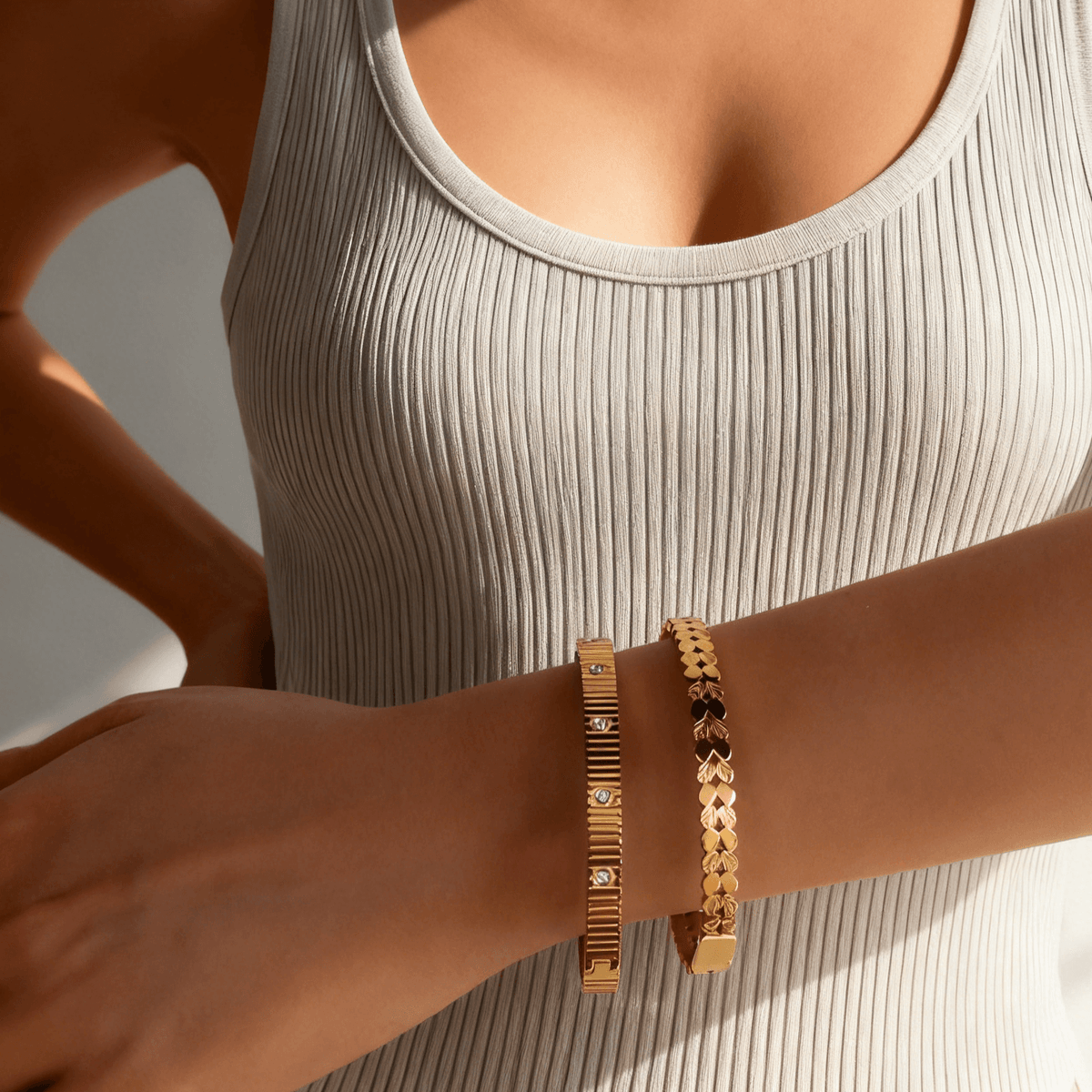 Waterproof Stainless Steel Leaf Bangle Bracelet, 18k gold-plated stainless steel