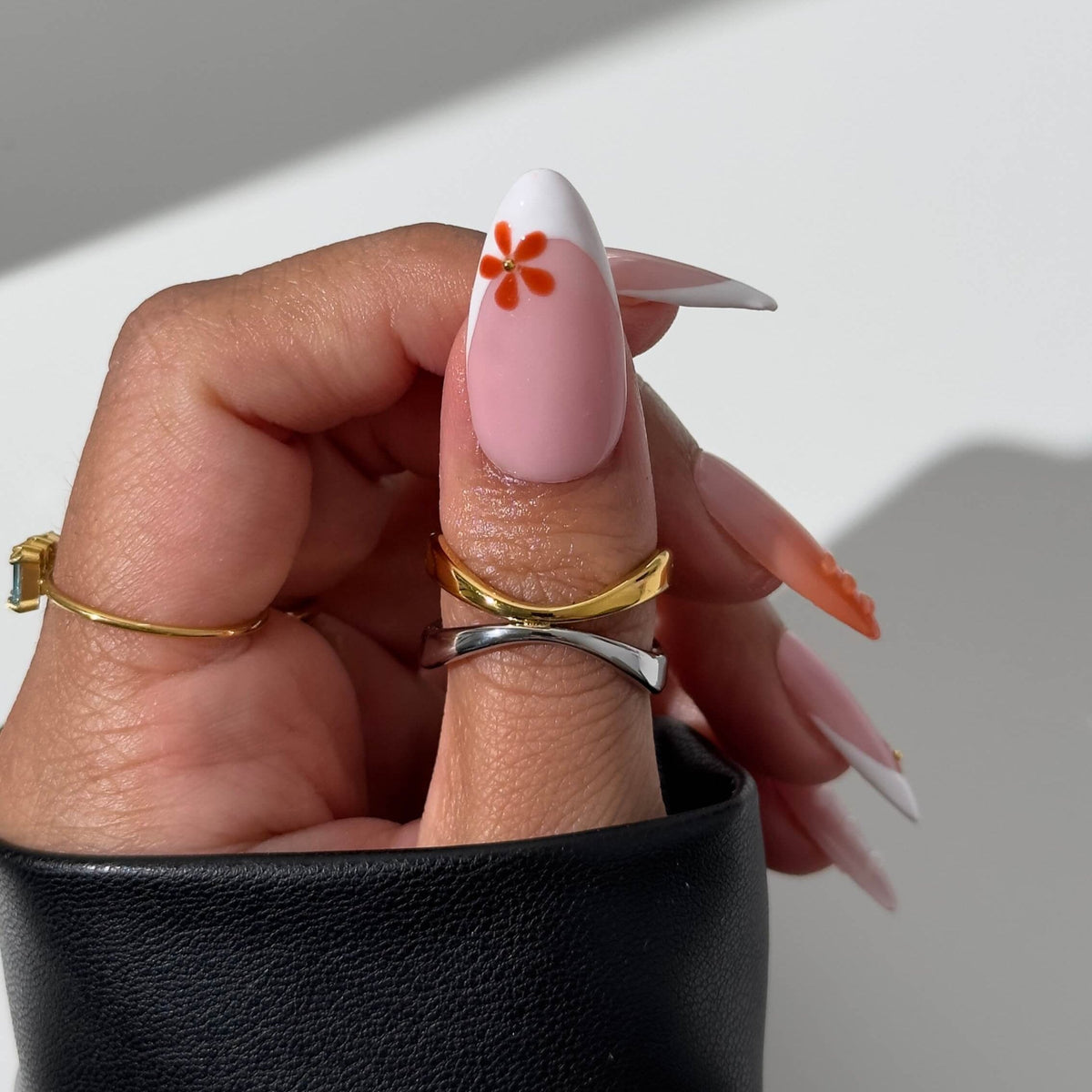 Mixed harmony ring