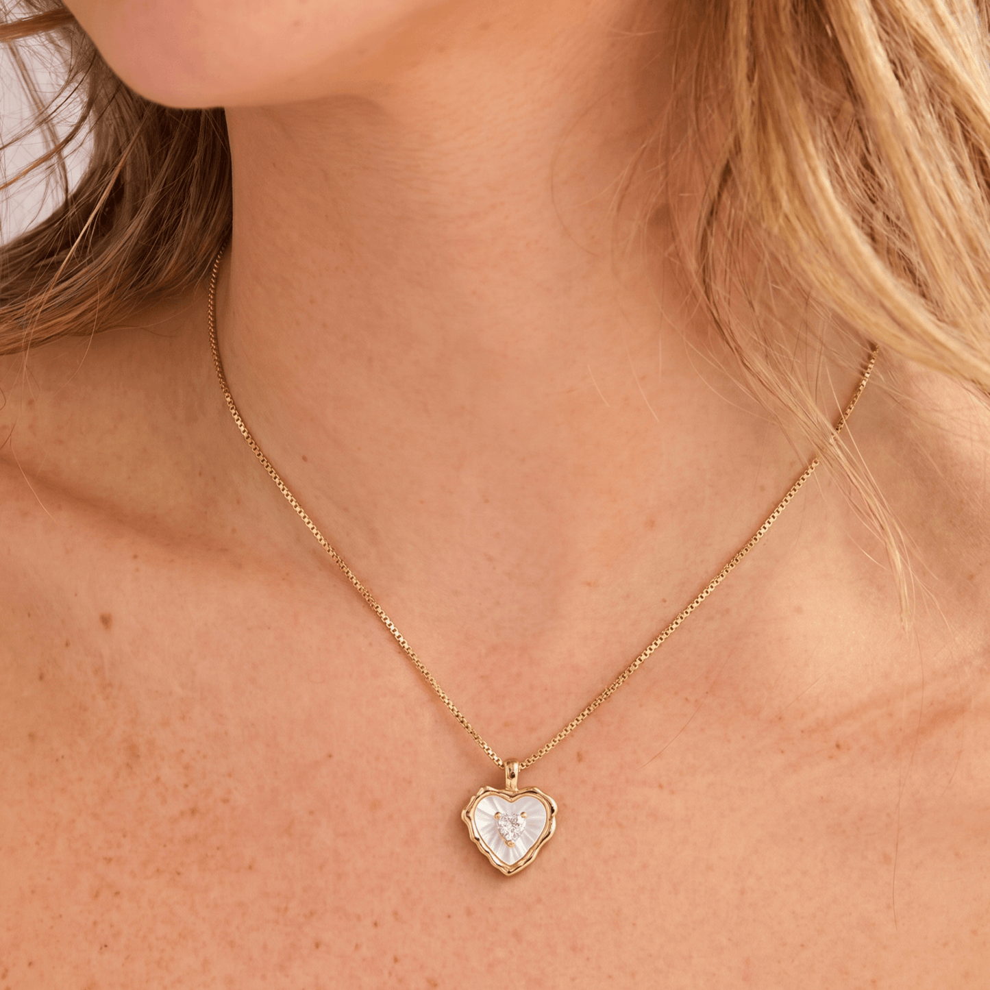 Mother of Pearl Heart Necklace, 18k gold-plated