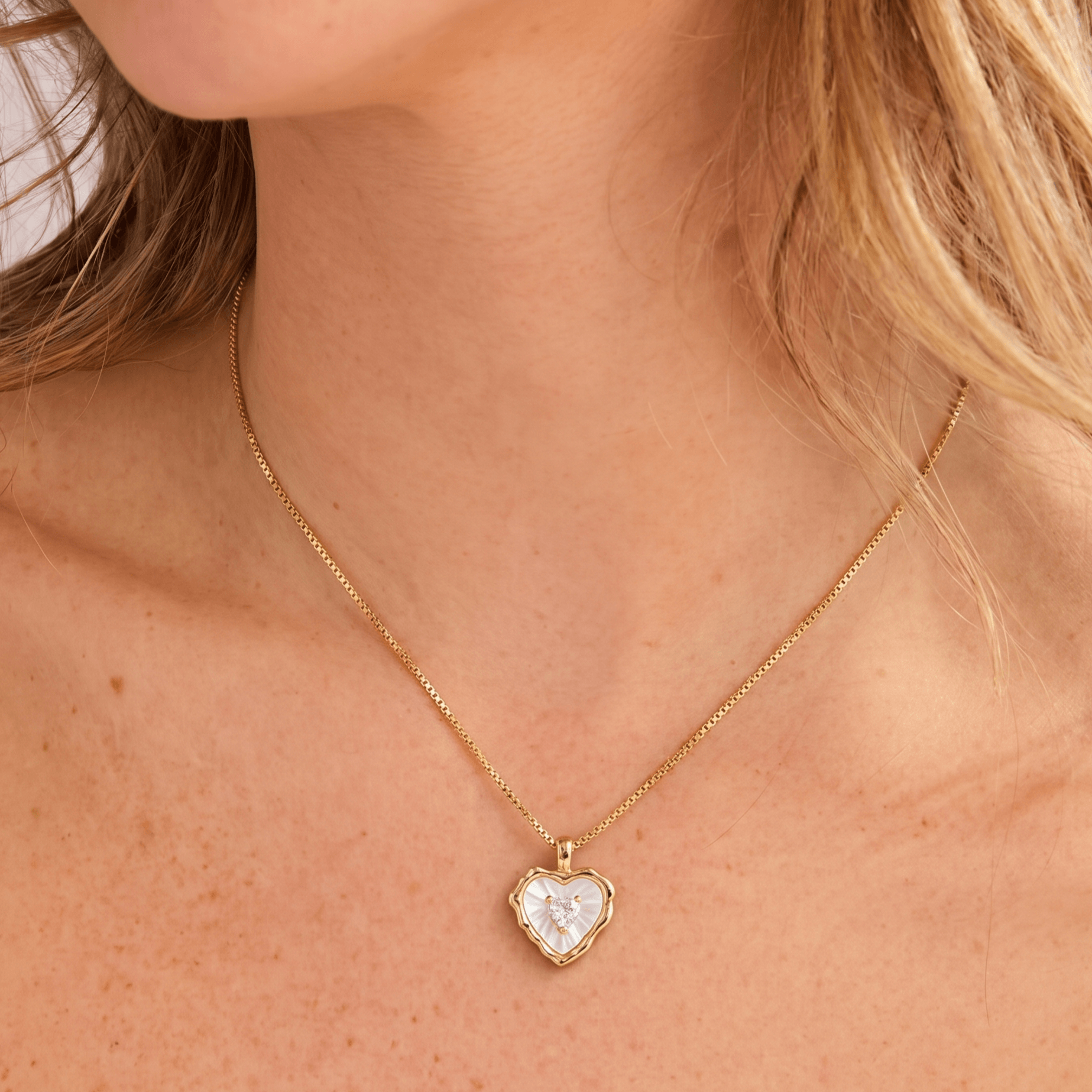 Mother of Pearl Heart Necklace, 18k gold-plated