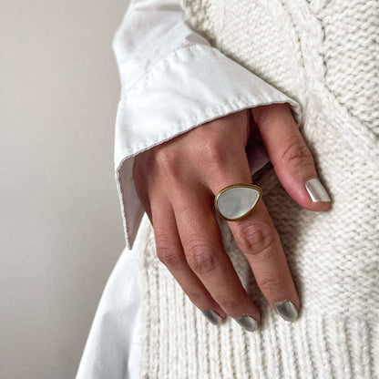 Mother of Pearl Statement Signet Ring, waterproof 18k gold-plated stainless steel