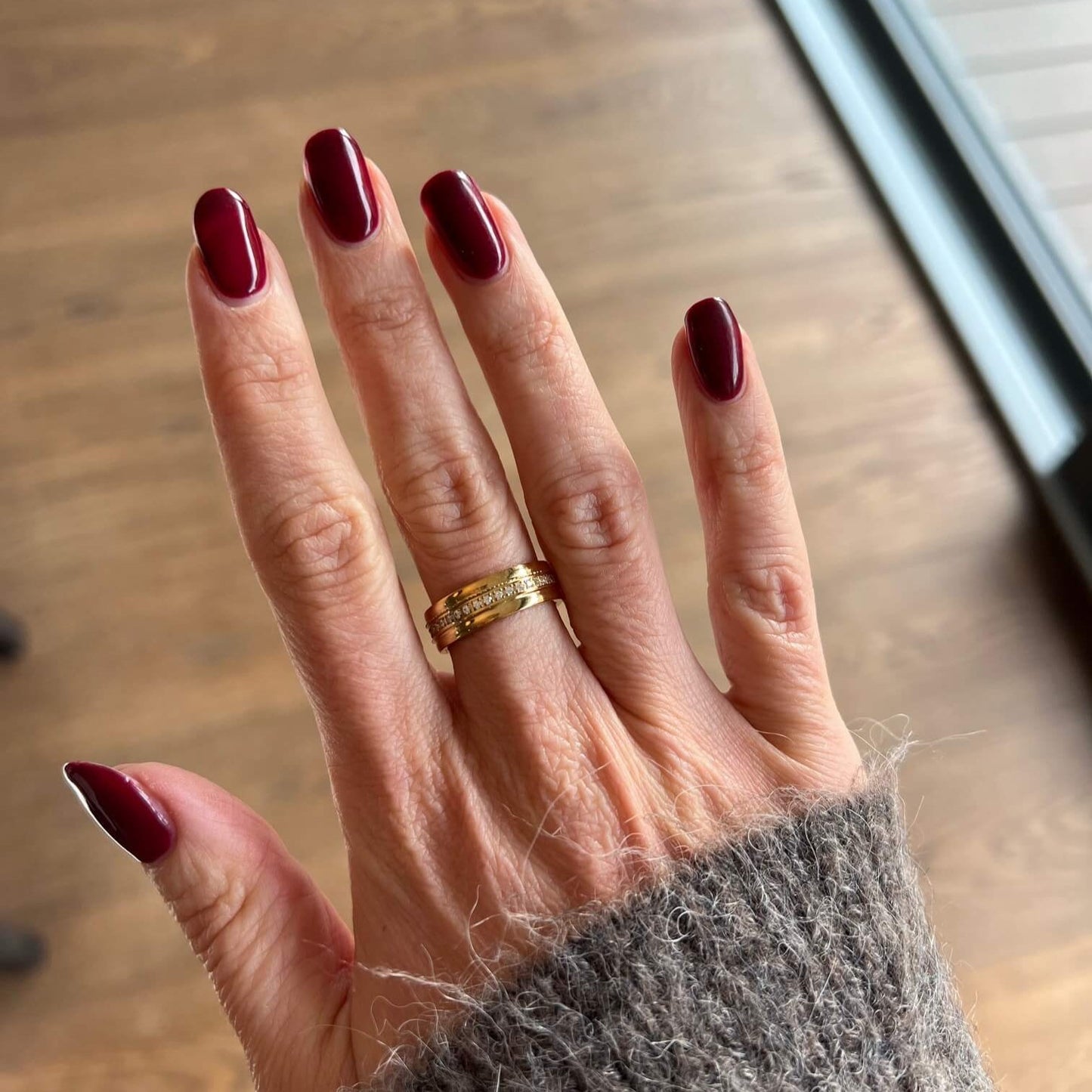 pave band ring