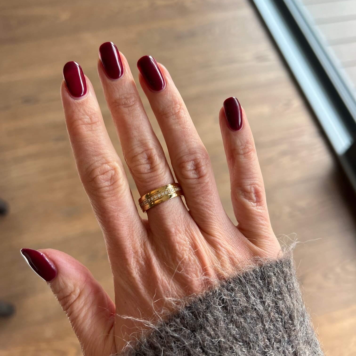 pave band ring