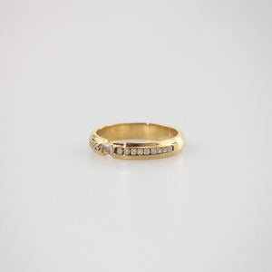 pave band ring