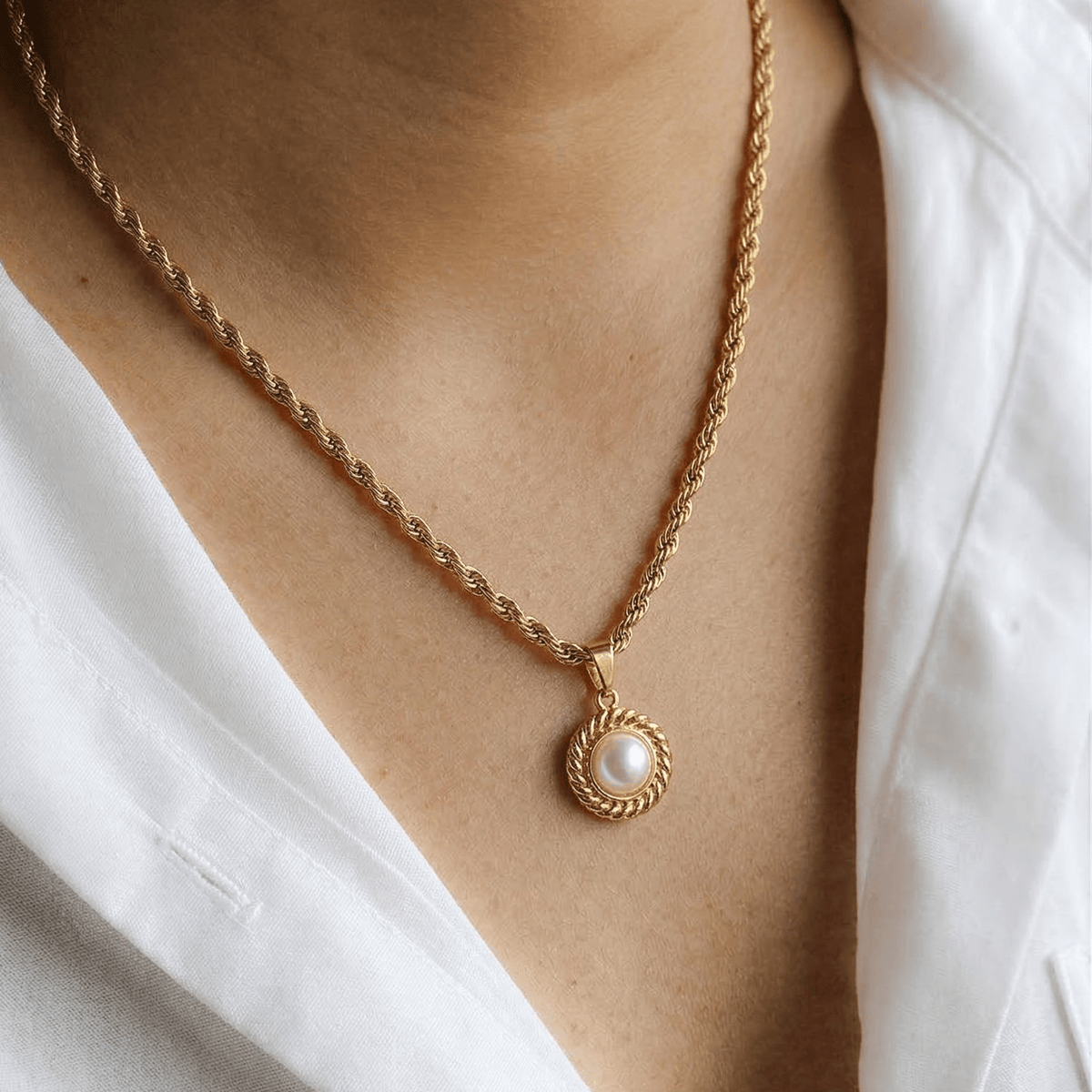 Vintage Pearl Pendant Necklace, waterproof 18k gold-plated stainless steel