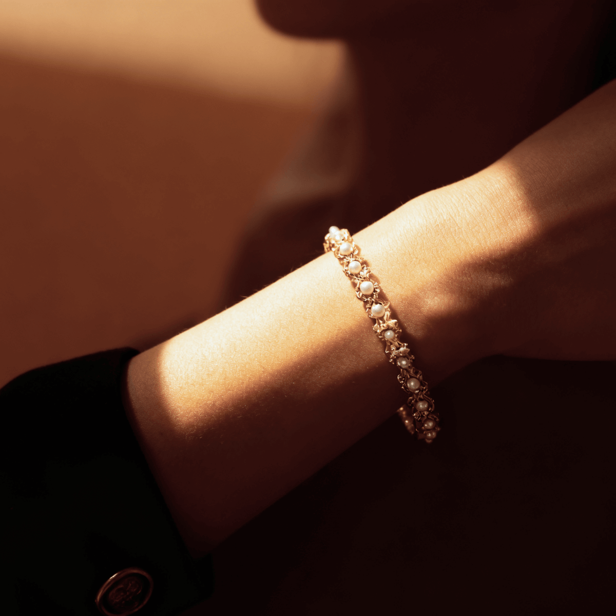 Waterproof Pearl Bangle Bracelet, 18k gold-plated stainless steel