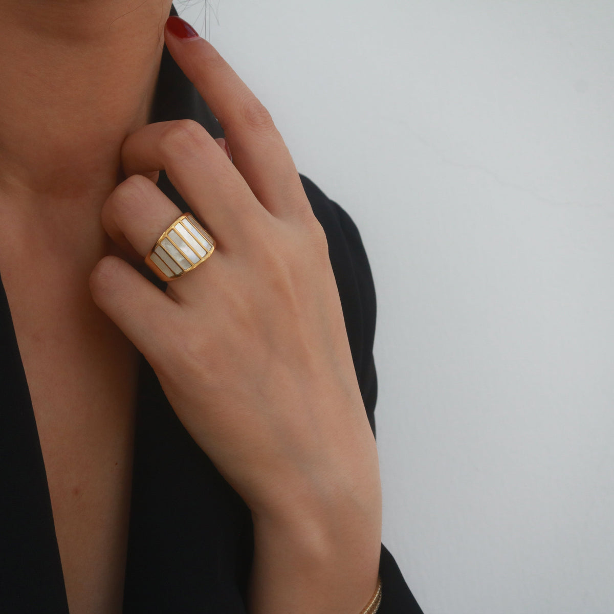ring mother of pearl