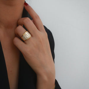 ring mother of pearl