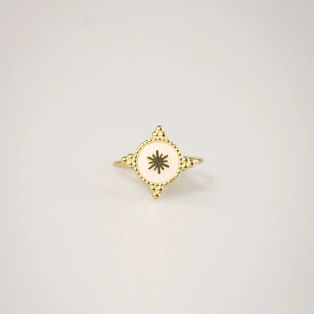 royal starburst ring