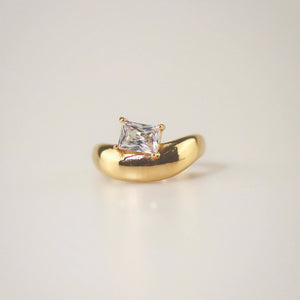 solitaire wave ring in stainless steel, waterproof jewelry for women