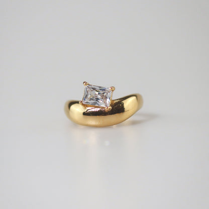solitaire wave ring in stainless steel, waterproof jewelry for women