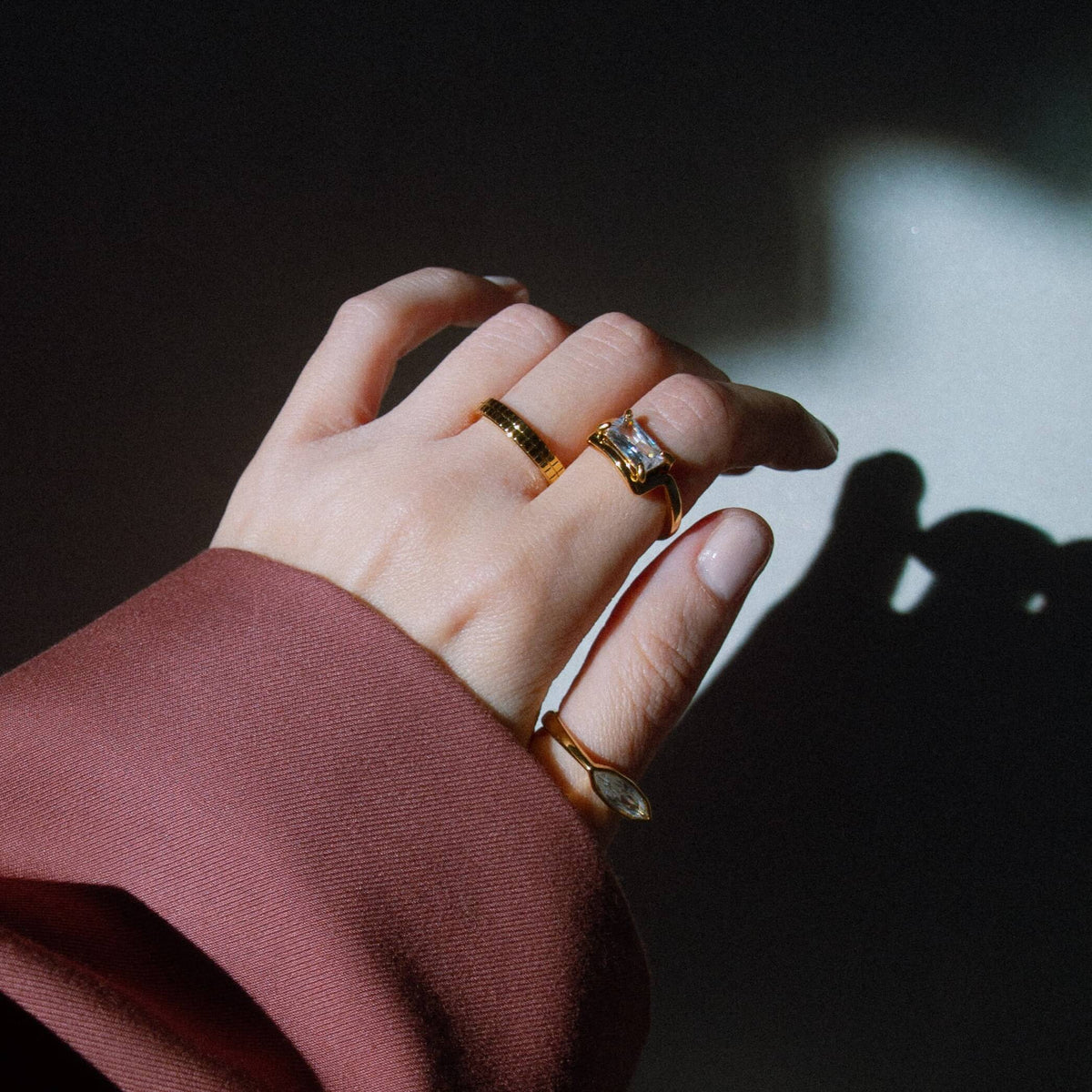 Gridline Band Ring, waterproof 18k gold-plated stainless steel