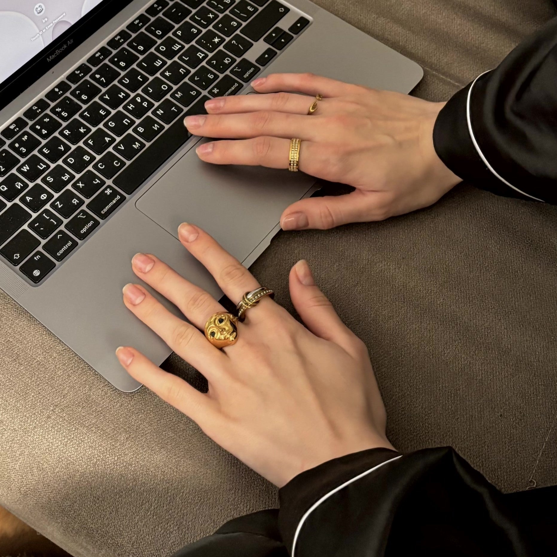 Mystic Face Ring, waterproof 18k gold-plated stainless steel