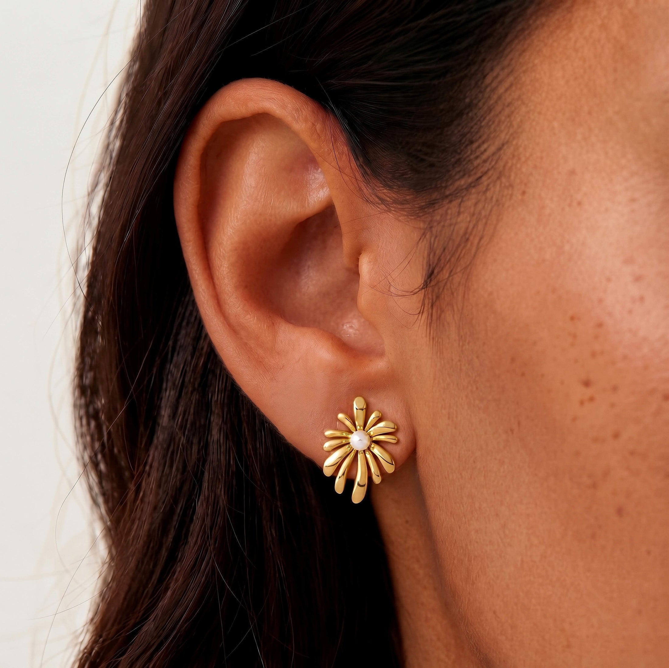 sunburst-pearl-stud-earrings
