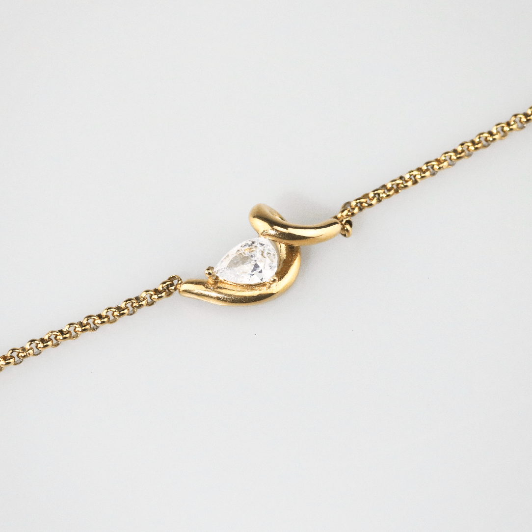 Teardrop Curve Bracelet