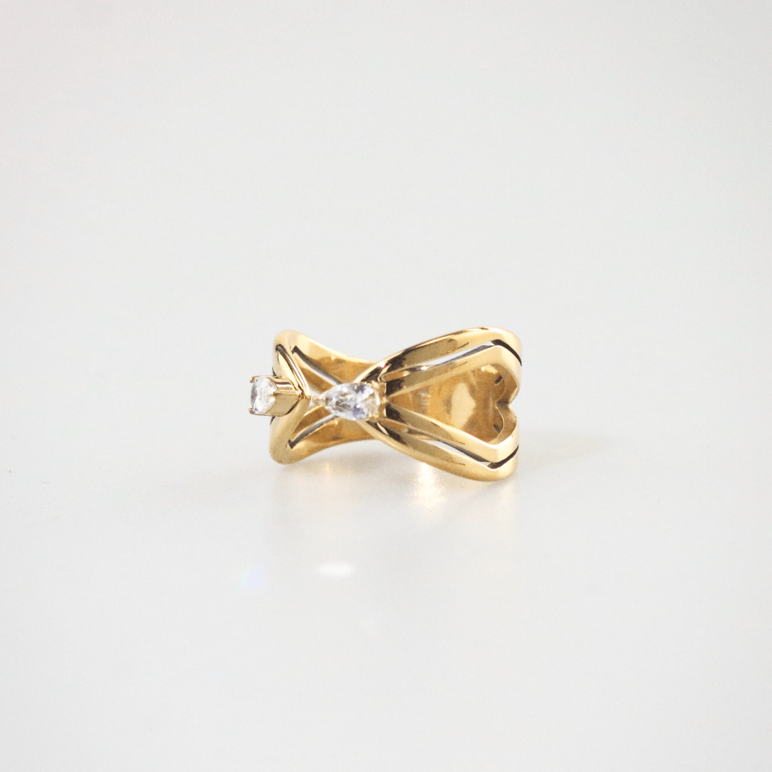 Tearlight hug ring