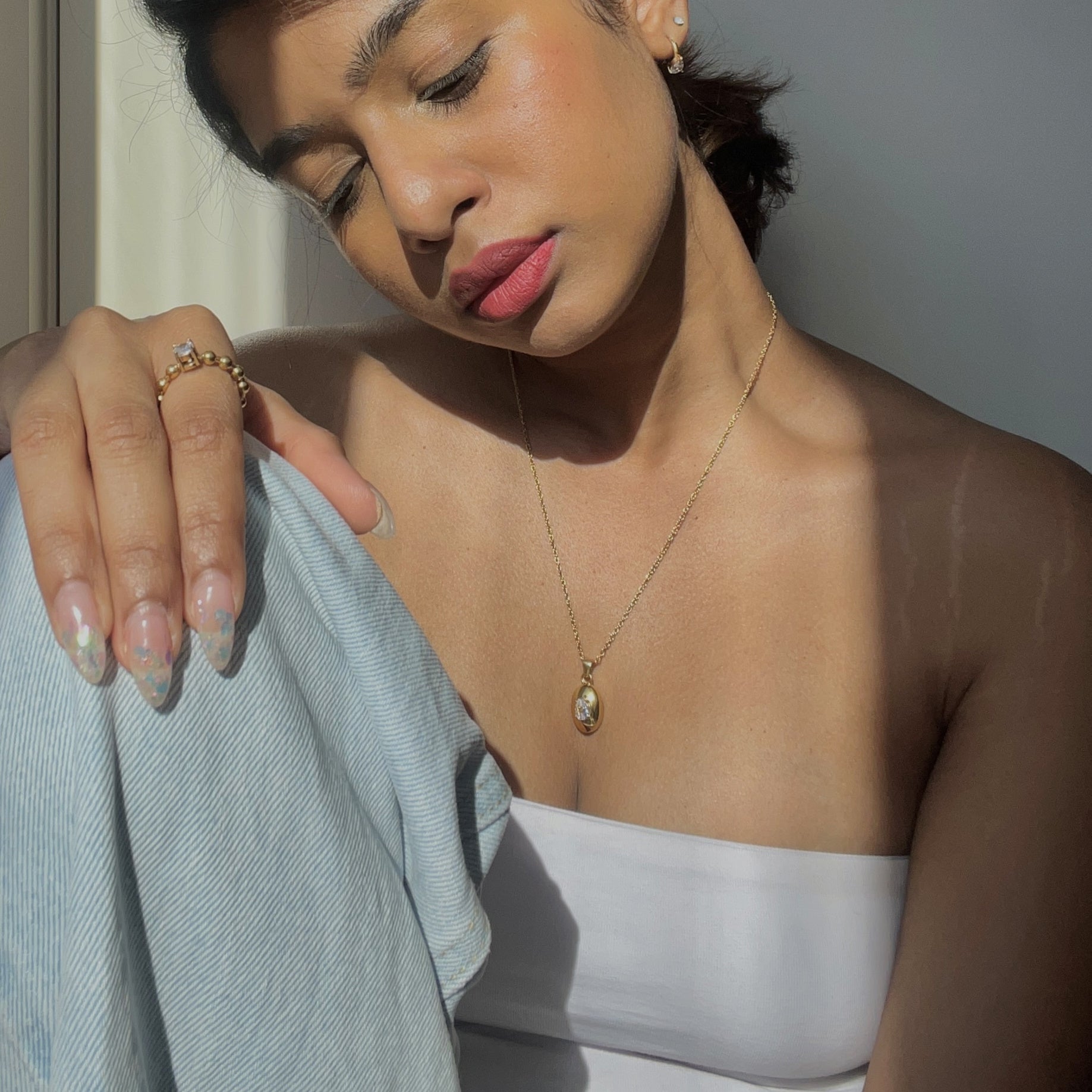 Oval Pendant Necklace, waterproof 18k gold-plated stainless steel
