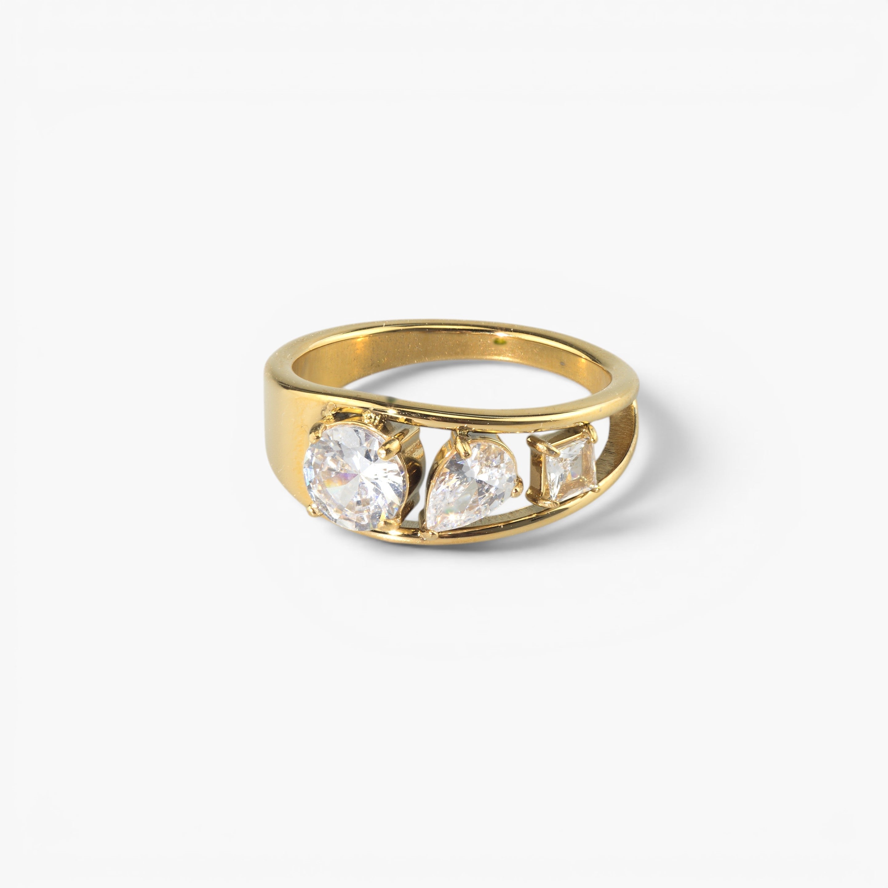Meideya Mixed Cut Three Stone Ring - Open Gold Band