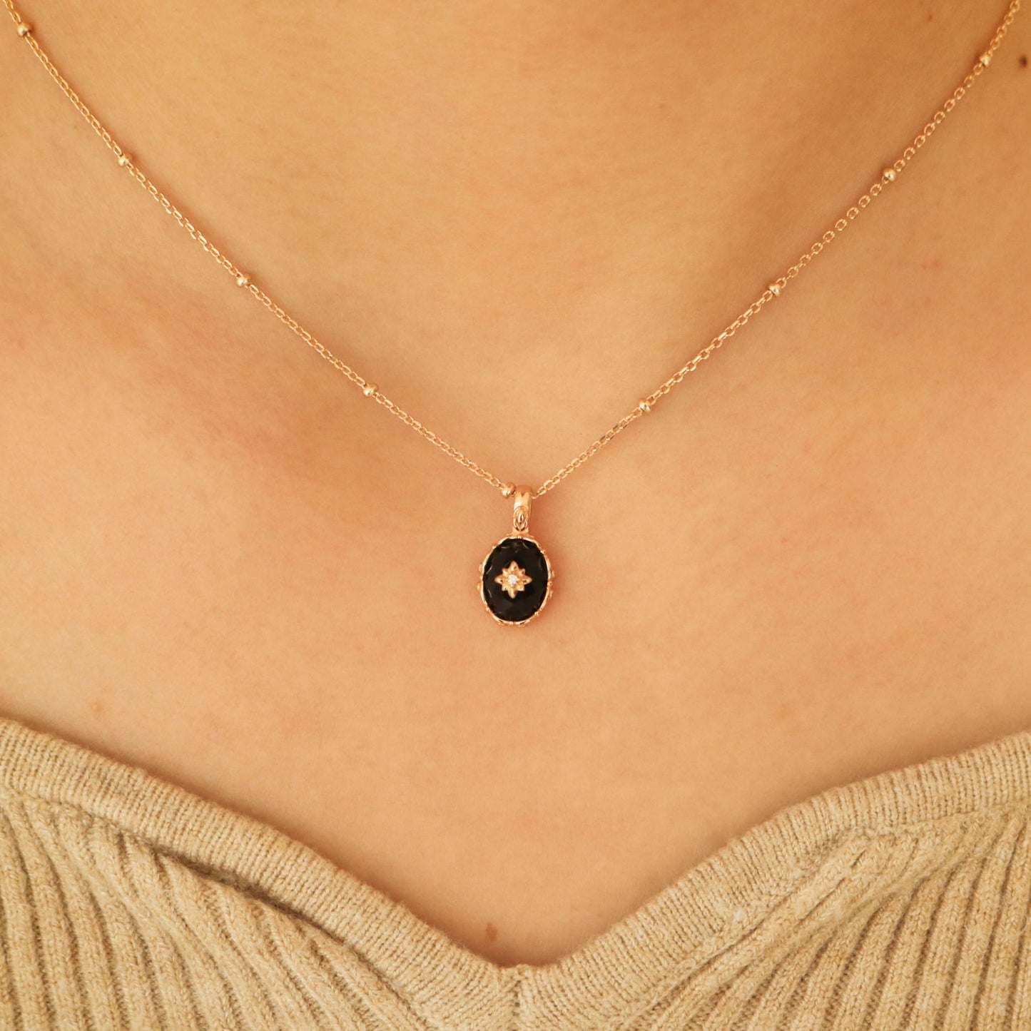 Vintage style black onyx starburst necklace