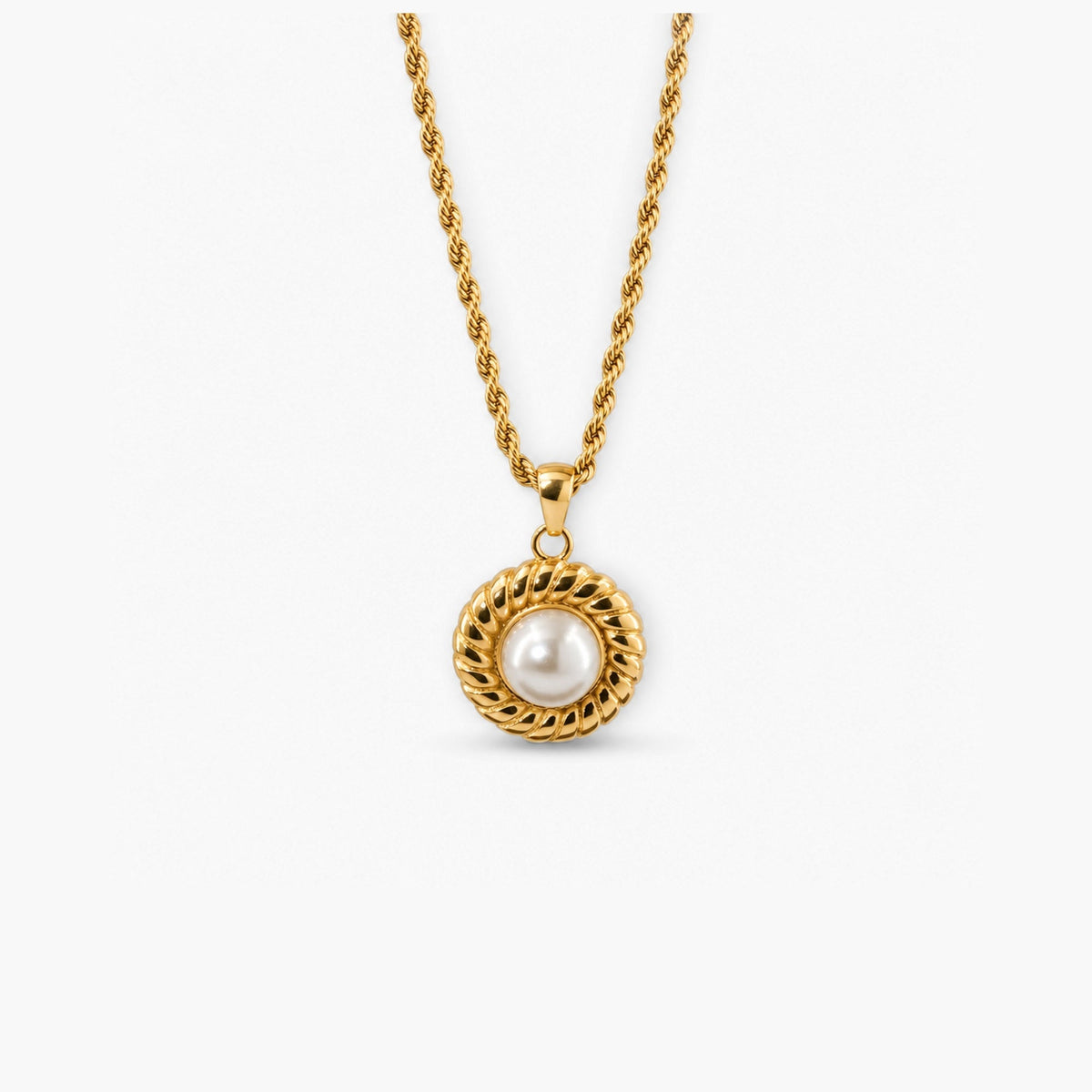 Vintage Pearl Pendant Necklace