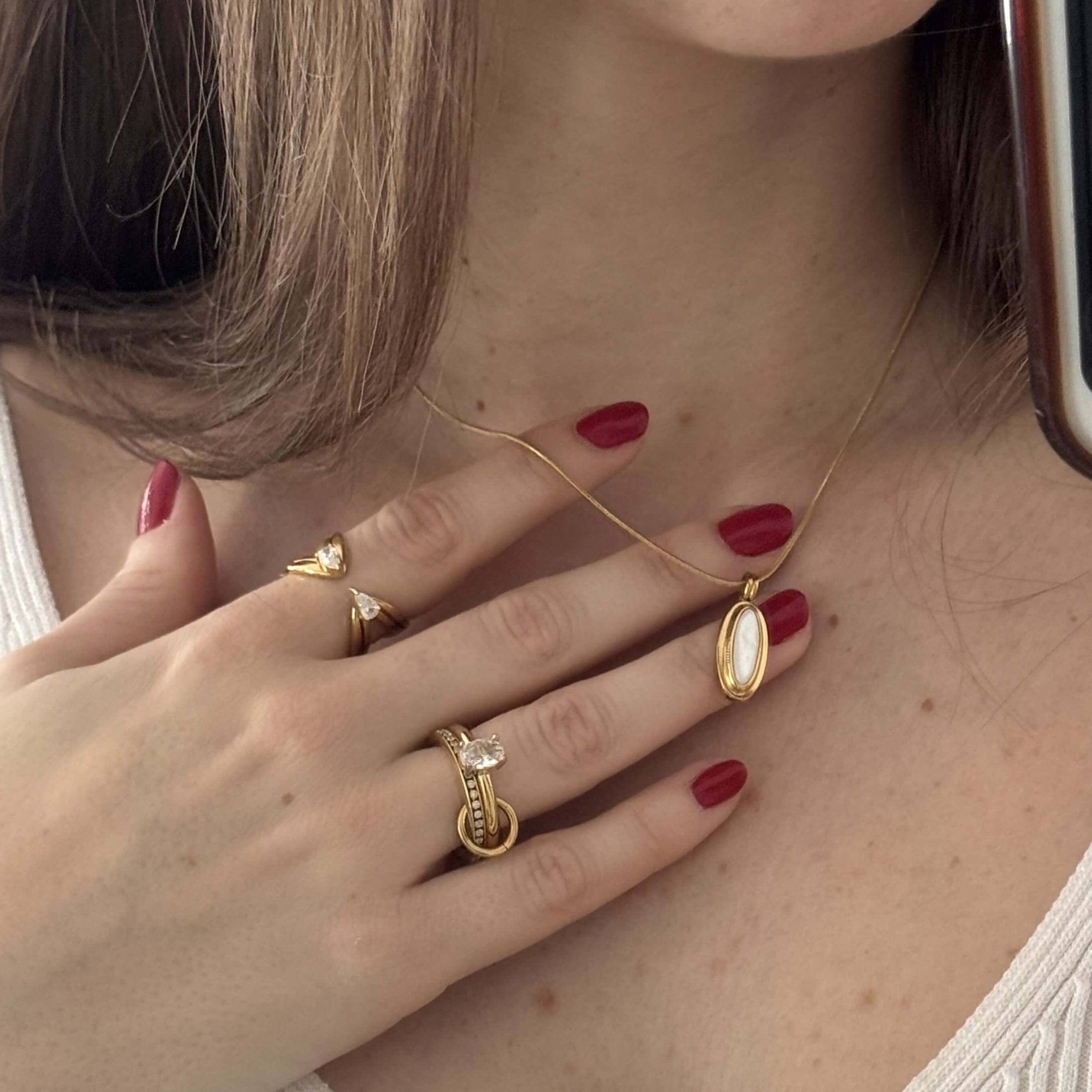 Tearlight Hug Ring, waterproof 18k gold-plated stainless steel